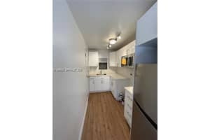 MLS# A11929314, Hollywood, Florida 33020