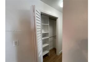 MLS# A11929314, Hollywood, Florida 33020