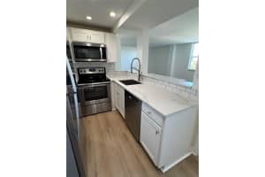 1600 Se 15th St Fort Lauderdale, FL 33316 - MLS#A11929315