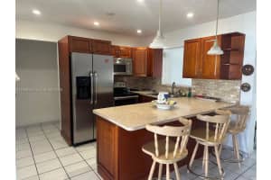 8326 Sw 10th Ter Miami, FL 33144 - MLS#A11929329