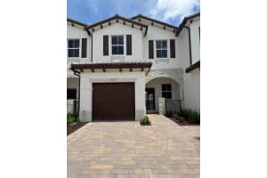 2825 Se 25 Avenue Homestead, FL 33034 - MLS#A11929365