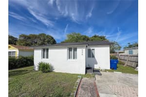 648 W 10th St, Riviera Beach 648 W 10th St, Riviera Beach