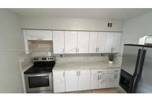 9463 Sw 174th St 9463 Palmetto Bay, FL 33157 - MLS#A11929392