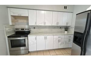 9463 Sw 174th St 9463 Palmetto Bay, FL 33157 - MLS#A11929392