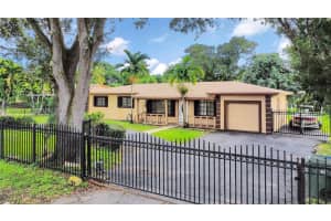 14655 Nw River Dr Miami, FL 33167 - MLS#A11929407