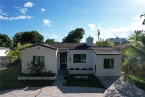 2818 Sw 19th St, Miami