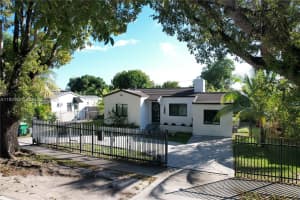 2818 SW 19th St, Miami, FL 33145, - MLS#A11929431