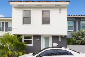 1987 Ne 123rd St North Miami, FL 33181 - MLS#A11929461