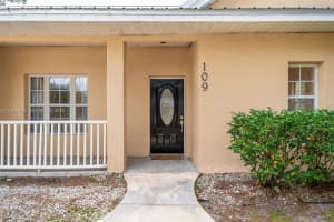 109 Florida St La Belle, FL 33935 - MLS#A11929462