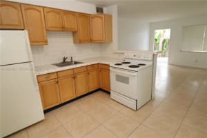 1842 Mckinley St 2 Hollywood, FL 33020 - MLS#A11929468