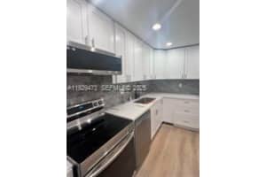 6301 N University Dr APT 117, Tamarac, FL 33321, - MLS#A11929473