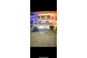 4705 Sw 62nd Ave 104 Davie, FL 33314 - MLS#A11929498