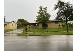 9841 Haitian Dr Cutler Bay, FL 33189 - MLS#A11929565