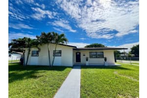 11950 Sw 199th St, Miami