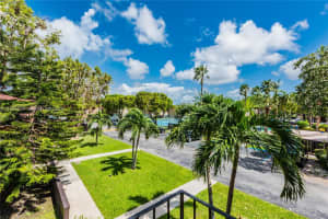 10784 N Kendall Dr APT D2, Miami, FL 33176, - MLS#A11929577