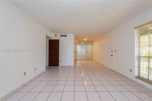 10784 N Kendall Dr APT D2, Miami, FL 33176, - MLS#A11929577