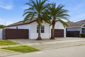 27641 Sw 134th Ct Homestead, FL 33032 - MLS#A11929593