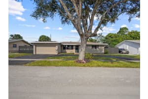 4461 Nw 6th St, Plantation