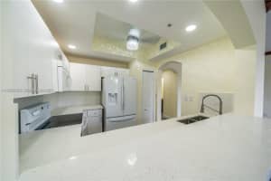 8882 W Flagler St 208, Miami