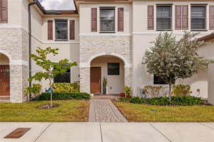 10079 Sw 228th Ter 10079 Miami, FL 33190 - MLS#A11929623