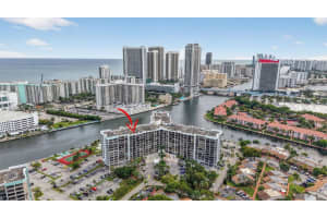 200 Leslie Dr 707, Hallandale Beach