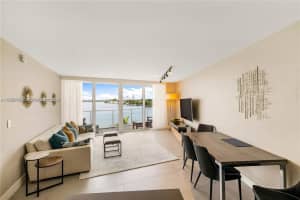 9821 E Bay Harbor Dr Apt 503, Bay Harbor Islands, FL 33154, - MLS#A11929685