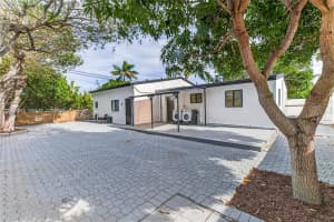 2633 Ne 13th Ave 1 Pompano Beach, FL 33064 - MLS#A11929693