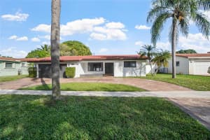 5223 Monroe St, Hollywood, FL 33021, Sold 02/06/26