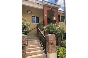 945 Ne 33rd Ter 203 Homestead, FL 33033 - MLS#A11929713