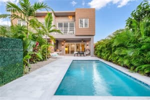 2756 Sw 34th Ct B Miami, FL 33133 - MLS#A11929725