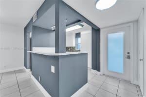 2945 NW 68th St, Fort Lauderdale, FL 33309, - MLS#A11929727