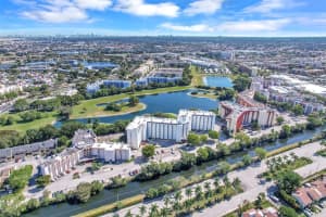 9682 Fontainebleau Blvd APT 306, Miami, FL 33172, - MLS#A11929763