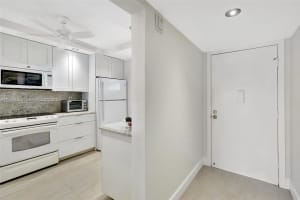 3930 Inverrary Blvd 405-d Lauderhill, FL 33319 - MLS#A11929769