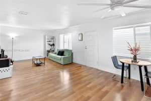 2250 Bay Dr APT 17, Miami Beach, FL 33141, - MLS#A11929789