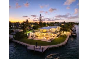 1995 Ne 118th Rd, North Miami