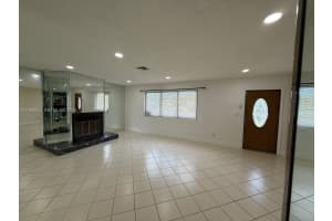 1270 North Dr Miami, FL 33179 - MLS#A11929803