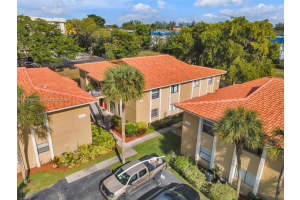 2651 Riverside Dr APT 1, Coral Springs, FL 33065, - MLS#A11929805