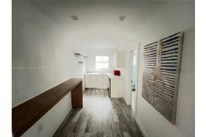 220 Collins Ave 8a Miami Beach, FL 33139 - MLS#A11929815