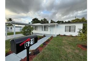 621 E 13th St, Hialeah 621 E 13th St, Hialeah