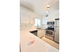 8035 Crespi Blvd 13 Miami Beach, FL 33141 - MLS#A11929877