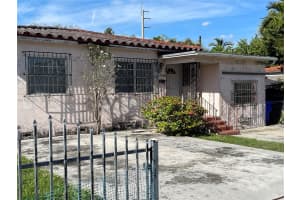 1040 Nw 28th Ave Miami, FL 33125 - MLS#A11929883