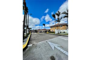 562 NW 82nd Pl APT 309, Miami, FL 33126, - MLS#A11929918
