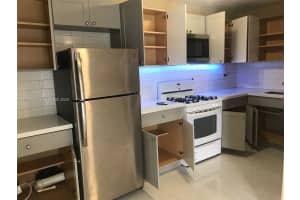 4550 Sw 67th Ave 7, Miami