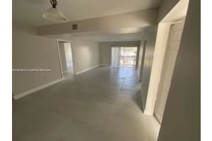 731 N Pine Island Rd APT 206, Plantation, FL 33324, - MLS#A11930077