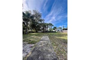 633 Nw 14th Ter Fort Lauderdale, FL 33311 - MLS#A11930104