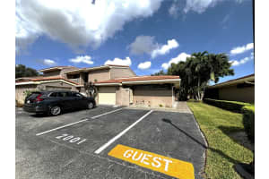 2001 S Saint Andrews Rd 121, Hollywood