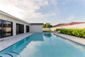 2415 Ne 35th Dr Fort Lauderdale, FL 33308 - MLS#A11930151