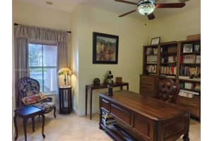 1035 Waterside Cir Weston, FL 33327 - MLS#A11930166