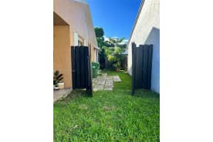 930 SW 109th Ave, Pembroke Pines, FL 33025, - MLS#A11930168