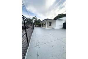 248 SW 18th Ct, Miami, FL 33135, - MLS#A11930182